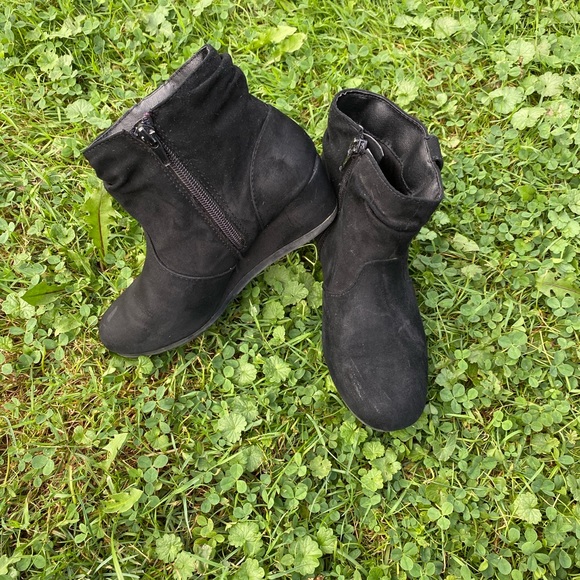 𝙽𝚒𝚗𝚎 𝚠𝚎𝚜𝚝 𝚠𝚎𝚍𝚐𝚎𝚜 - Picture 7 of 12